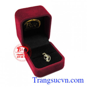 Mặt dây chuyền nữ may mắn thương hiệu bền đẹp, chất lượng, giao hàng nhanh toàn quốc.