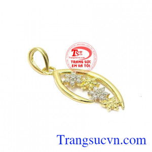 Mặt dây chuyền nữ mang lại sự sang trọng, thời trang và quý phái cho người đeo