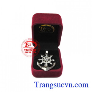 Mặt dây nam vàng thời thượng là món quà tặng tuyệt vời cho người thân yêu những dịp ý nghĩa