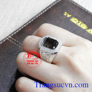 Nhẫn bạc nam thạch anh khói tuổi sửu được bảo hành uy tín, giao hàng toàn quốc.