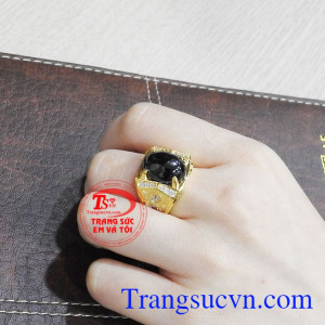 Nhẫn nam vàng ấn tượng nhận đặt chế tác theo yêu cầu. 