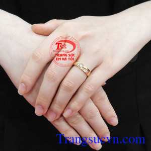 Nhẫn nữ vàng màu thanh lịch tinh tế, bảo hành uy tín.
