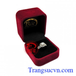 Nhẫn nữ vàng trắng say mê