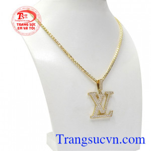 Bộ sản phẩm tạo nên phong cách phái mạnh, hợp với xu thế hiện nay.