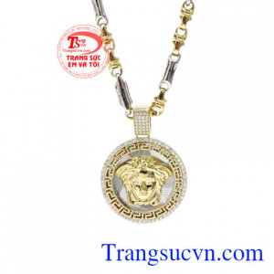 Bộ sản phẩm cũng khiến cho phái mạnh khẳng định phong cách thời trang hợp xu thế của mình.