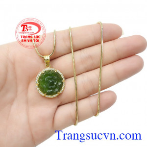 Sản phẩm thích hợp làm quà tặng cho người thân và bạn bè trong những dịp quan trọng,Bộ trang sức Jadeite hoa mai