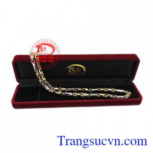 Sản phẩm không chỉ giúp người nam thêm tự tin mà còn khiến người dùng trở nên hoàn hảo hơn. Dây chuyền nam bản lĩnh