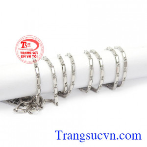 Dây chuyền vàng trắng tinh tế, là sản phẩm nhập khẩu Italy