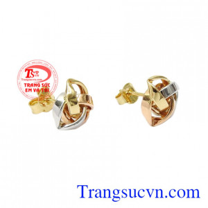 Đôi hoa tai sẽ là sản phẩm được nhiều phái đẹp ưa chuộng và mong chờ.