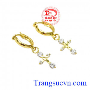 Hoa tai thánh giá đẹp là sản phẩm phù hợp cho cả người lớn và trẻ em. 