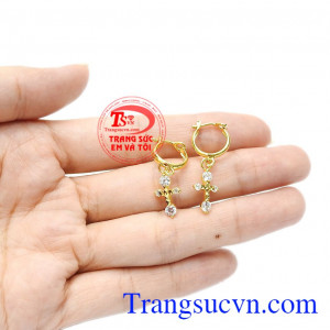 Hoa tai thánh giá đẹp chế tác từ vàng tây 10k bền đẹp với thời gian, bảo hành uy tín, giao hàng toàn quốc. 