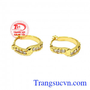 Hoa tai vàng cách điệu