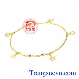 Khi một người con trai tặng cho cô gái mình yêu chiếc lắc chân với lời nhắn gửi