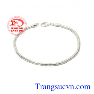lắc tay là sản phẩm được chế tác từ bạc 92.5 chất lượng,lắc tay