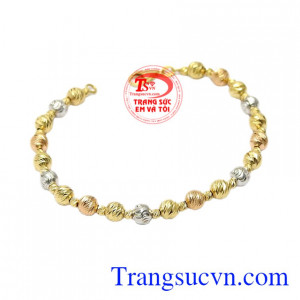 Sản phẩm phẩm sẽ là sự lựa chọn hoàn hảo dành cho những cô nàng yêu thích lắc bi.