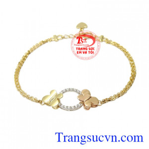 Lắc tay vàng uyên ương là sản phẩm được nhập khẩu từ Korea vàng 10k chất lượng, bền đẹp.