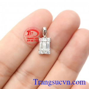 Sản phẩm thích hợp làm quà tặng cho người thân và bạn bè trong nhiều dịp đặc biệt,Mặt dây nữ vàng trắng thanh lịch