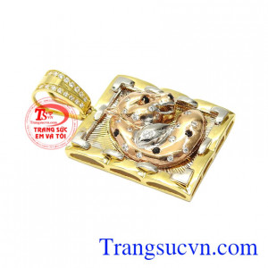 Báo là con vật biểu tượng cho sự uyển chuyển, gọn gàng, chúng được ví như những chiến binh.