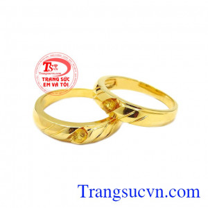 Nhẫn cưới saphir thủy chung là vật không thể thiếu cho ngày trọng đại nhất trong đời bạn.