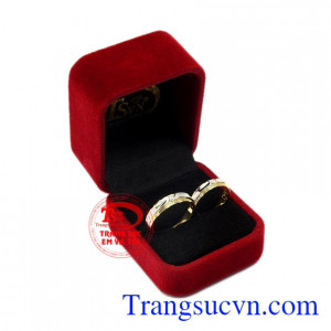 Nhẫn cưới vàng kết duyên sự lựa chọn hoàn hảo dành cho lứa đôi.