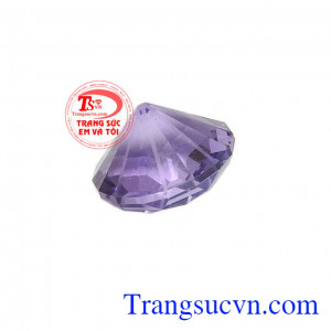 Những viên thạch anh tím được hoàng gia, quý tộc thời xưa sử dụng rất nhiều để giải trừ tà khí, kích thích tài lộc, đem lại nhiều may mắn cho chủ nhân. Viên thạch anh tím chất lượng