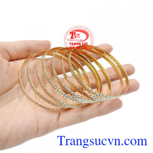 Con số 7 được coi là con số may mắn không chỉ trong nhà Phật mà còn khiến người dùng liên tưởng tới cầu vồng, hợp âm hay từ thành công trong tiếng anh cũng có 7 chữ cái. Vòng tuần vàng ý nghĩa