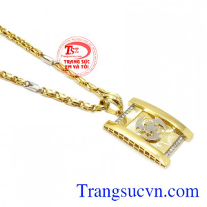 Với thiết kế độc đáo, chạm khắc tinh xảo làm nổi bật được nét cá tính cho người đeo.