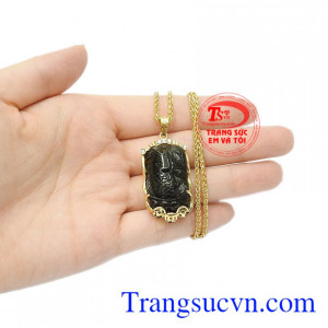 Theo truyền thuyết thì cá chép vượt vũ môn hóa rồng mang mưa xuống cho trần gian, giúp cho cây cối xanh tươi, phát triển, mùa màng bội thu. Bộ trang sức cá chép ngậm ngọc thịnh vượng