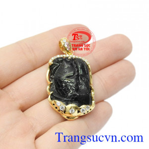 Cá chép ngậm ngọc chính là biểu tượng cho sự kiên trì, sự thăng tiến và thành công. Mặt cá chép ngậm ngọc tài lộc