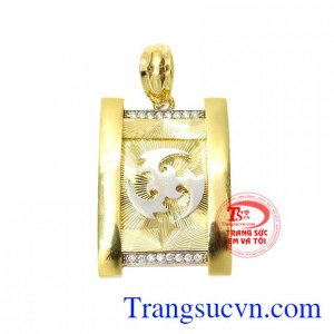 Mặt dây nam tài lộc mang vẻ đẹp sang trọng, đẳng cấp cùng phái mạnh.