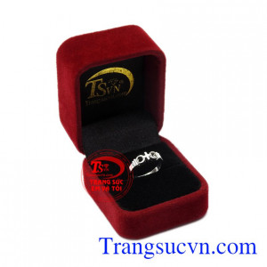 Nhẫn nữ vàng trắng xu hướng sự lựa chọn dành cho bạn.