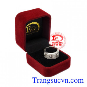 Nhẫn vàng trắng phong cách mới chất lượng.