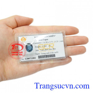 Đá Topaz là viên đá kỉ niệm 4 năm ngày cưới, là món quà ý nghĩa dành tặng cho một nửa của mình.