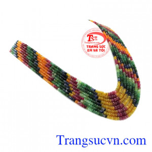 Không chỉ mang tính chất làm đẹp chuỗi cổ đá quý này còn mang lại nhiều điều may mắn đến cho người sở hữu.