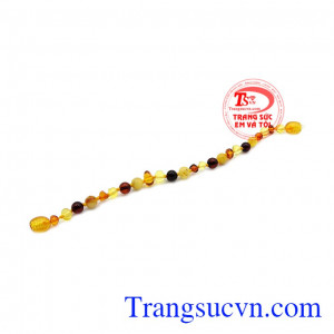 Với khả năng kích thích việc mọc răng, thúc đẩy quá trình mọc răng nhanh và dễ dàng hơn nên chuỗi đá hổ phách được các bậc cha mẹ rất ưa chuộng. Chuỗi tay hổ phách bình an