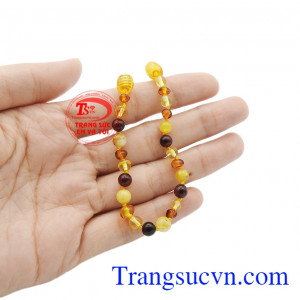 Sản phẩm được giao hàng nhanh trên toàn quốc. Chuỗi tay hổ phách bình an