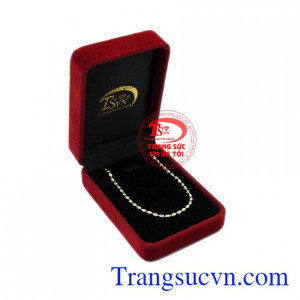 Dây chuyền nhập khẩu nữ tính tinh tế