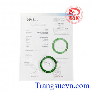 Jadeit-Vòng ngọc cẩm thạch là món quà tặng ý nghĩa tới người bà, người mẹ của bạn. 