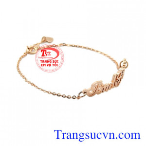 Không giống với những trang sức khác lắc tay là món quà gắn kết, thể hiện tình cảm đến cho một nửa của mình.