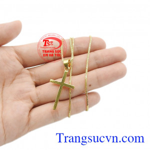 Sản phẩm chế tác từ vàng tây 10k bền đẹp, sáng bóng. Bộ thánh giá vàng thời thượng