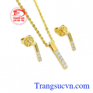 Trang sức Em và Tôi nhận đặt thiết kế 3D các sản phẩm trang sức vàng tây, đá quý theo yêu cầu của khách hàng.