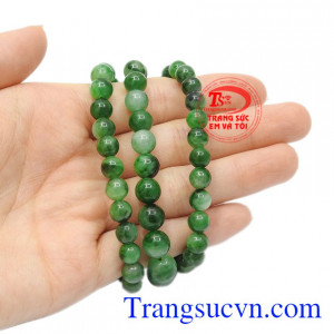 Chuỗi cổ cẩm thạch thiên nhiên đẹp đặc biệt phù hợp để làm quà tặng trong những dịp đặc biệt. 