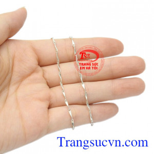 Dây chuyền bạc bé yêu