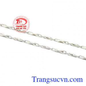 Dây chuyền bạc nhận đặt chế tác theo yêu cầu.