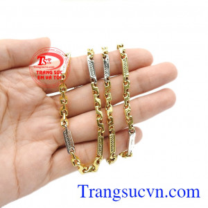 Sản phẩm hợp thời trang, thích hợp với nhiều kiểu trang phục. Dây chuyền vàng nam công tử