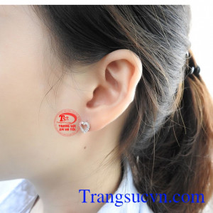 Hoa tai trái tim rung động sự lựa chọn dành cho các nàng.