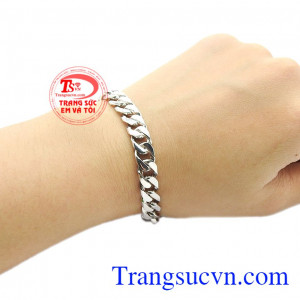 Kiểu dáng sang trọng, mạnh mẽ tạo giúp cho người đeo càng thêm tự tin. Lắc tay nam vàng trắng nam tính