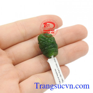 Lu thống Nephrite chạm khắc rồng giao hàng nhanh trên toàn quốc.
