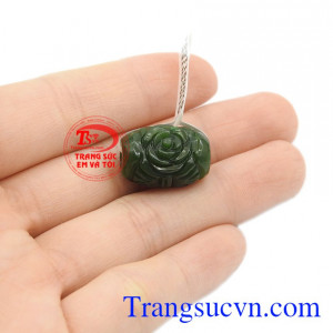 Lu thống Nephrite lộc phát phù hợp cho những người mang mệnh Hỏa và Mộc.