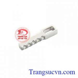 Mỗi một cô gái đều xứng đáng có được vẻ đẹp và thu hút.